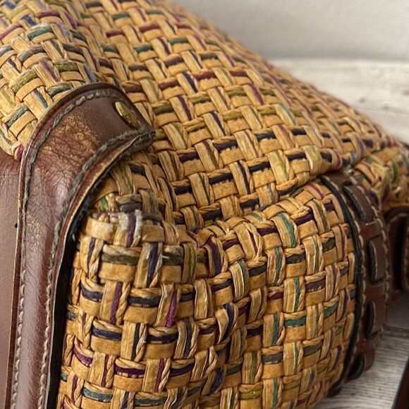 Fossil Vintage Straw and Leather Shoulder Bag - Picture 10 of 16